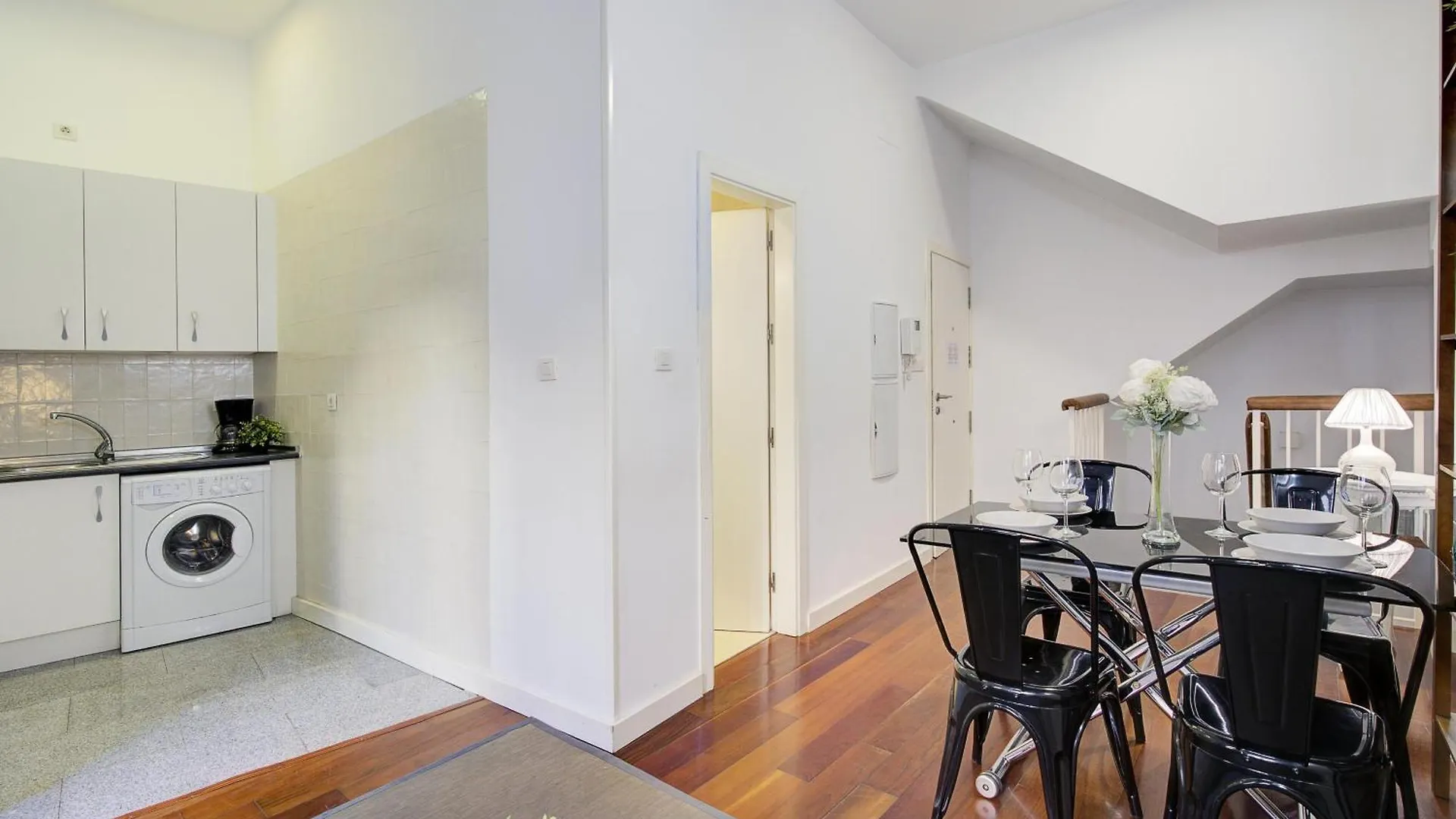Home4U Duplex By The Cathedral Granada